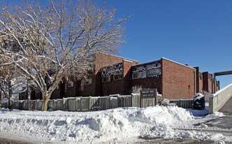 115-155 Wales Ave in Markham, ON - Building Photo