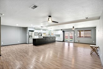 6405 Sonrisa Pl NE in Albuquerque, NM - Building Photo - Building Photo