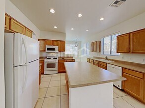 3474 E Turnberry Dr in Gilbert, AZ - Foto de edificio - Building Photo
