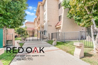 3711 Cogswell Rd in El Monte, CA - Foto de edificio - Building Photo