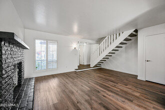 4549 E Rhonda Dr in Phoenix, AZ - Building Photo - Building Photo