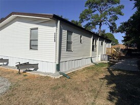 7229 Allyson St in Port Richey, FL - Building Photo