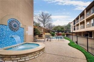 3311 Blackburn St, Unit 220 in Dallas, TX - Building Photo