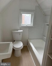 214 W Main St in Elkton, MD - Building Photo - Building Photo