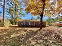 810 Opal Ct in Fayetteville, NC - Building Photo - Building Photo