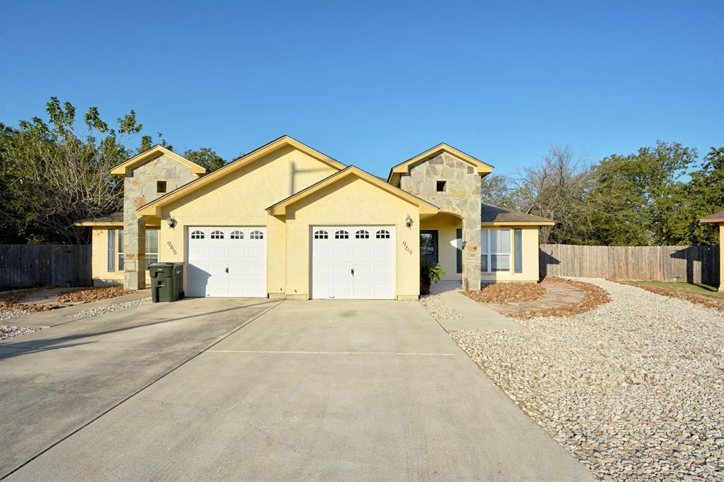 969 Brown Rock Dr in New Braunfels, TX - Building Photo