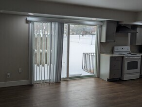 3403 Kenbrooke Ct in Kalamazoo, MI - Building Photo - Building Photo