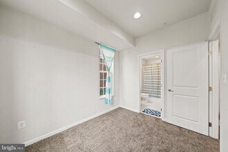 7470 Singers Way in Elkridge, MD - Building Photo - Building Photo