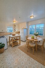 1123 14th St in Santa Rosa, CA - Building Photo - Building Photo