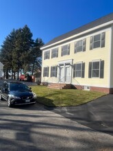 24 Stimson St in Kittery, ME - Building Photo - Building Photo