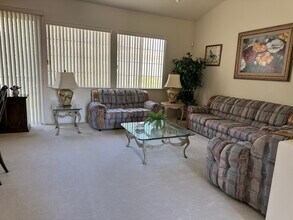 1609 Windsford Cir in Las Vegas, NV - Building Photo - Building Photo