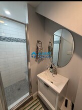 483 Massachusetts Ave, Unit 1 in Boston, MA - Foto de edificio - Building Photo