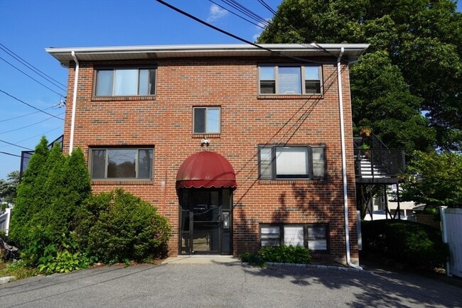 property at 2 Winthrop St