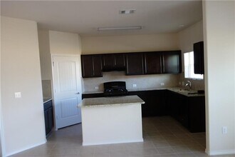 10201 Gertrudis Lp in Austin, TX - Building Photo - Building Photo