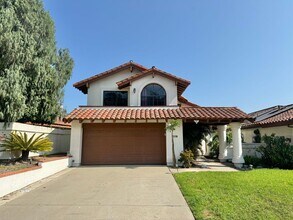 11716 Corte Sosegado in San Diego, CA - Foto de edificio - Building Photo
