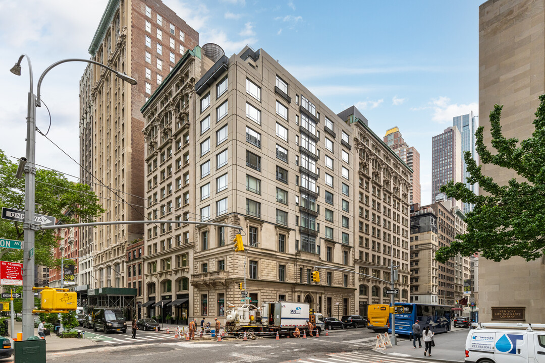 50 Madison Ave in New York, NY - Building Photo