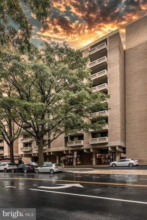1250 4th St SW in Washington, DC - Building Photo