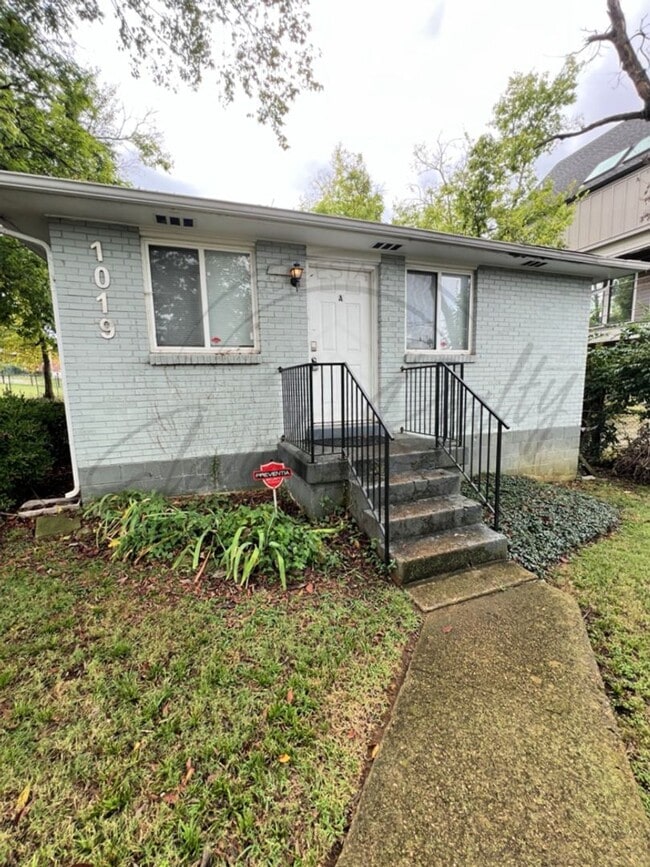property at 1019 Summit Ave