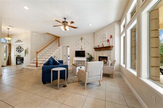 3701 Del Robles Dr in Austin, TX - Building Photo - Building Photo