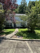 4803 Victoria Ct in Flowery Branch, GA - Building Photo - Building Photo