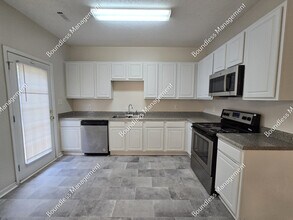 6105 Capitol Knoll in Fairburn, GA - Building Photo - Building Photo