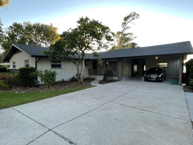 property at 940 N Kepler Rd