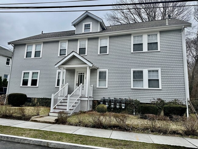 24 Brook Rd in Quincy, MA - Building Photo - Building Photo