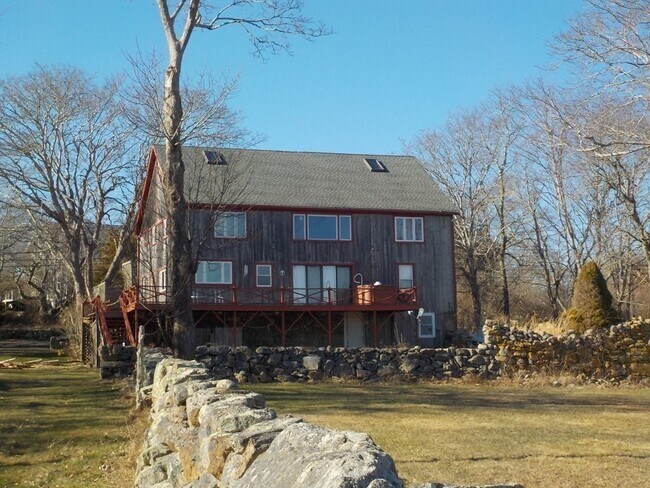 186 Brayton Point Rd in Westport, MA - Building Photo - Building Photo