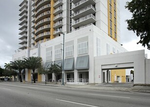 Brickell Vista Condos in Miami, FL - Building Photo - Building Photo