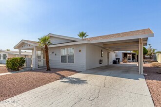 120 N Val Vista Dr in Mesa, AZ - Building Photo - Building Photo