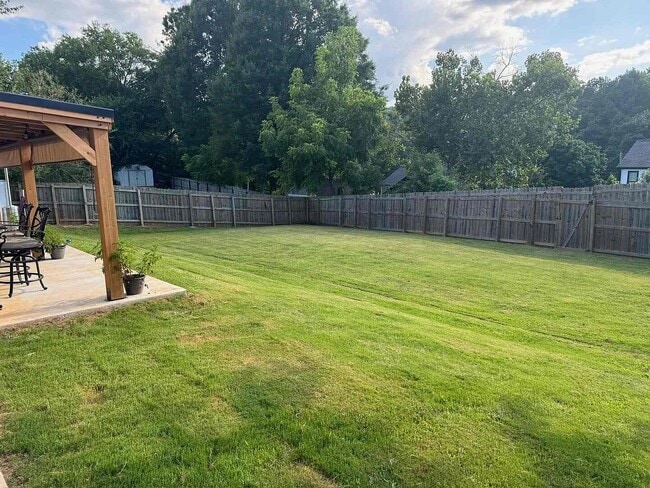 property at 122 Colemans Bluff Dr