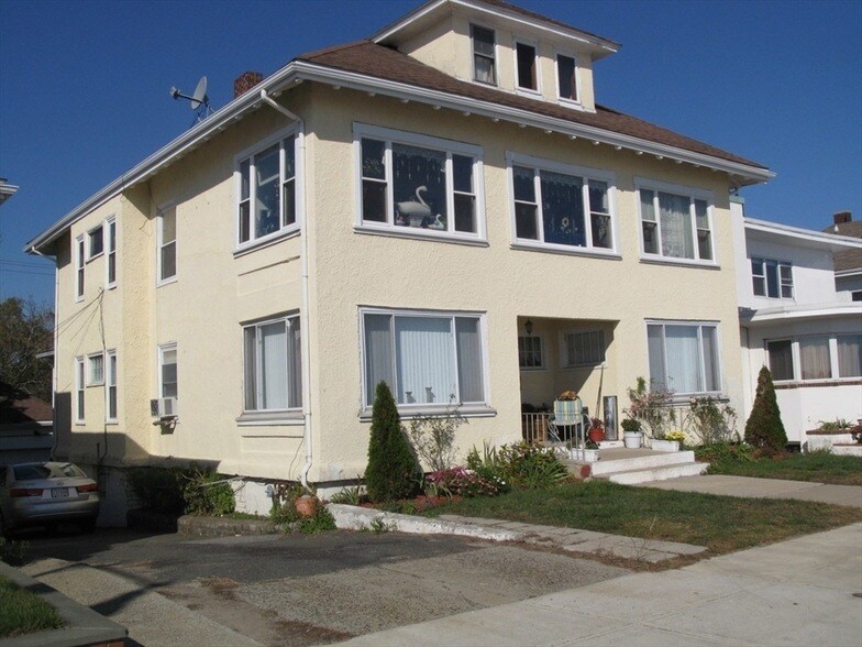 647 Revere Beach Blvd in Revere, MA - Foto de edificio