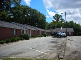 200 44th St in Columbus, GA - Building Photo