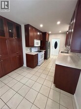 34 Ranchdale Dr in Hamilton, ON - Building Photo - Building Photo