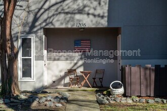 1206 Ventura Pl in Mount Pleasant, SC - Building Photo - Building Photo