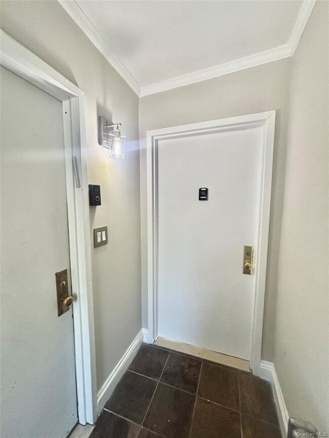 66 Kenmore Rd in Valley Stream, NY - Building Photo - Building Photo