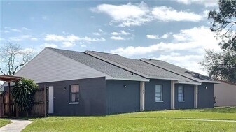 1348 Fairway Dr in Lakeland, FL - Building Photo