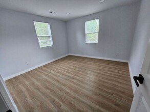615 E Saunders Ave in Newton, NC - Building Photo - Building Photo