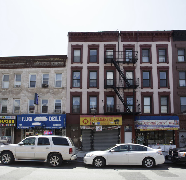 1470 Fulton St in Brooklyn, NY - Foto de edificio - Building Photo