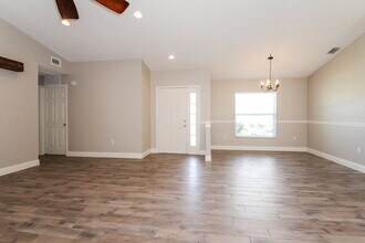 4212 1st Ave NE in Bradenton, FL - Building Photo - Building Photo