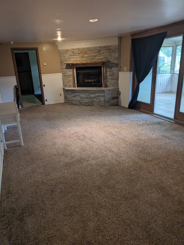 557 Murray Hill Dr in Youngstown, OH - Building Photo - Building Photo