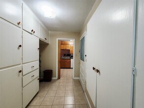 1702 Ivie Lee St in Baytown, TX - Building Photo - Building Photo