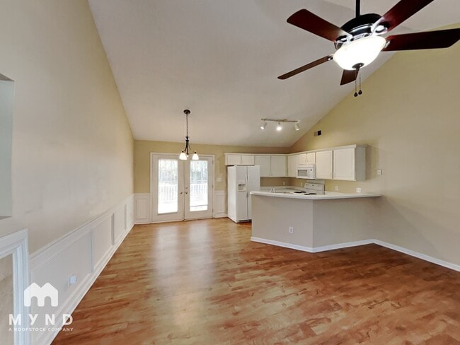 11721 Long Forest Dr in Charlotte, NC - Building Photo - Building Photo