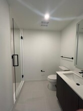 105 NE 25th St, Unit S1 in Miami, FL - Building Photo - Building Photo