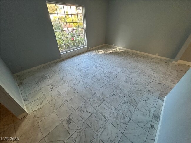 596 Tam O Shanter in Las Vegas, NV - Building Photo - Building Photo