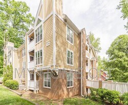 2516 Cranbrook Ln in Charlotte, NC - Building Photo