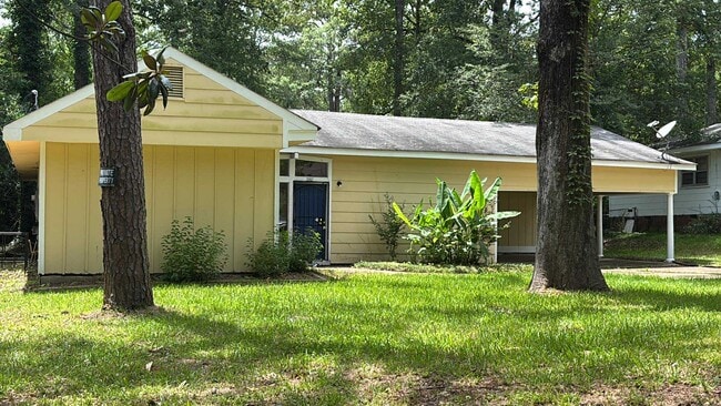 2267 Alta Woods Terrace in Jackson, MS - Building Photo - Building Photo