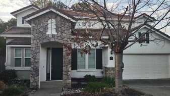 6121 Lockridge Dr in Roseville, CA - Building Photo