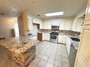 200 Cedar Ln in Tolar, TX - Building Photo - Building Photo