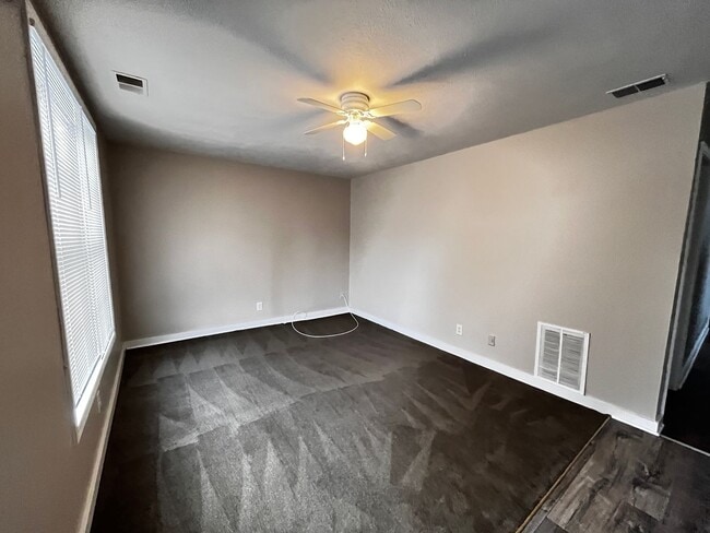 549 Dresden Ave in Louisville, KY - Building Photo - Building Photo